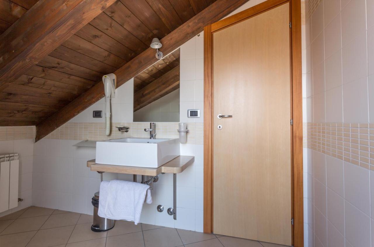 Hotel Conte Ruggero แซร์รา ซาน บรูโน ภายนอก รูปภาพ