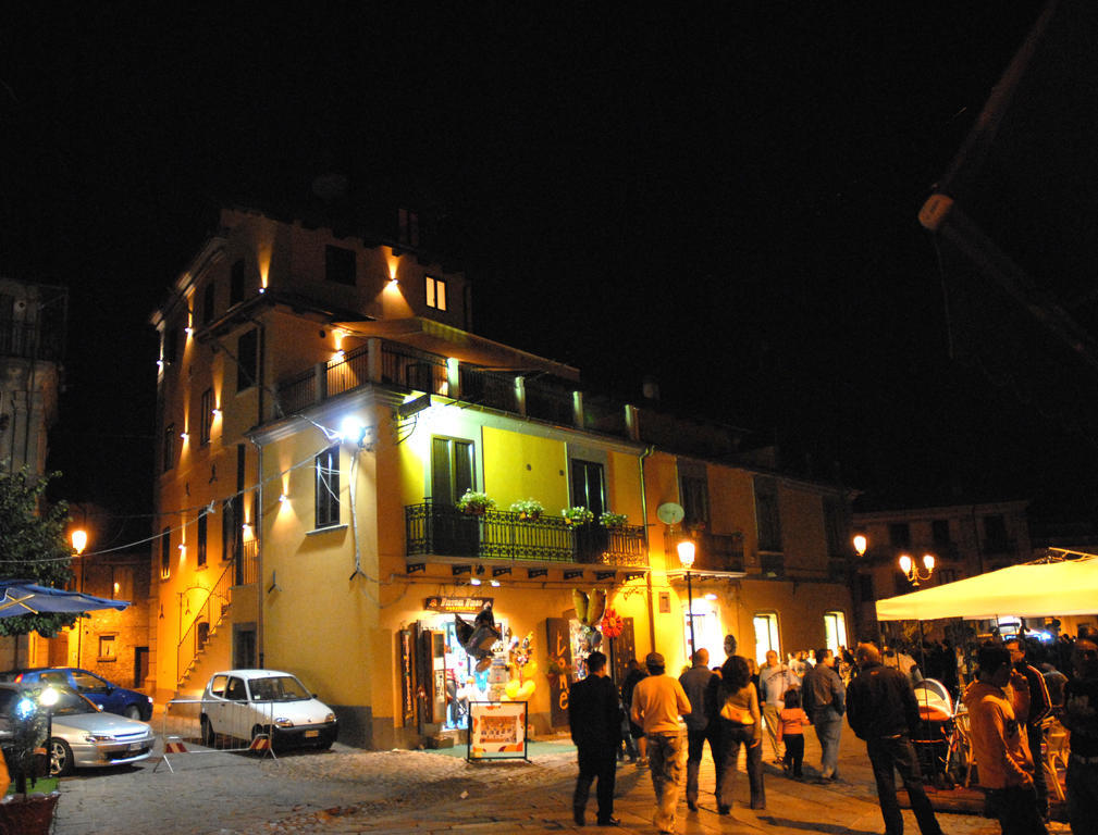 Hotel Conte Ruggero แซร์รา ซาน บรูโน ภายนอก รูปภาพ