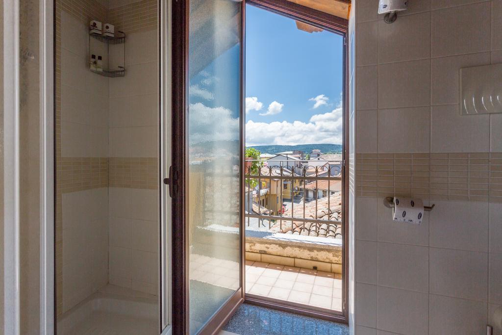 Hotel Conte Ruggero แซร์รา ซาน บรูโน ภายนอก รูปภาพ