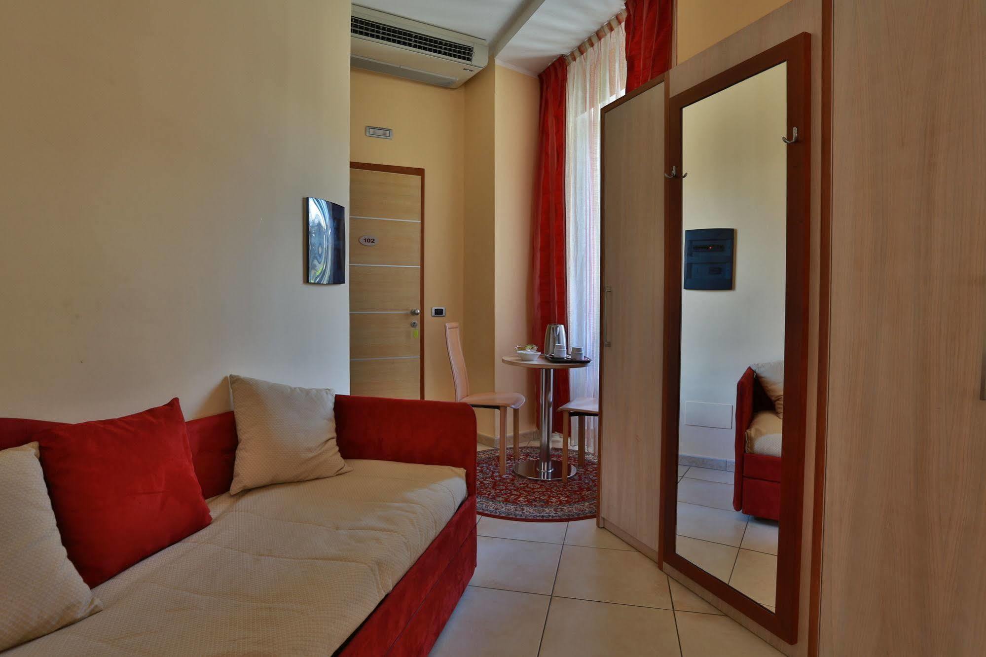 Hotel Conte Ruggero แซร์รา ซาน บรูโน ภายนอก รูปภาพ