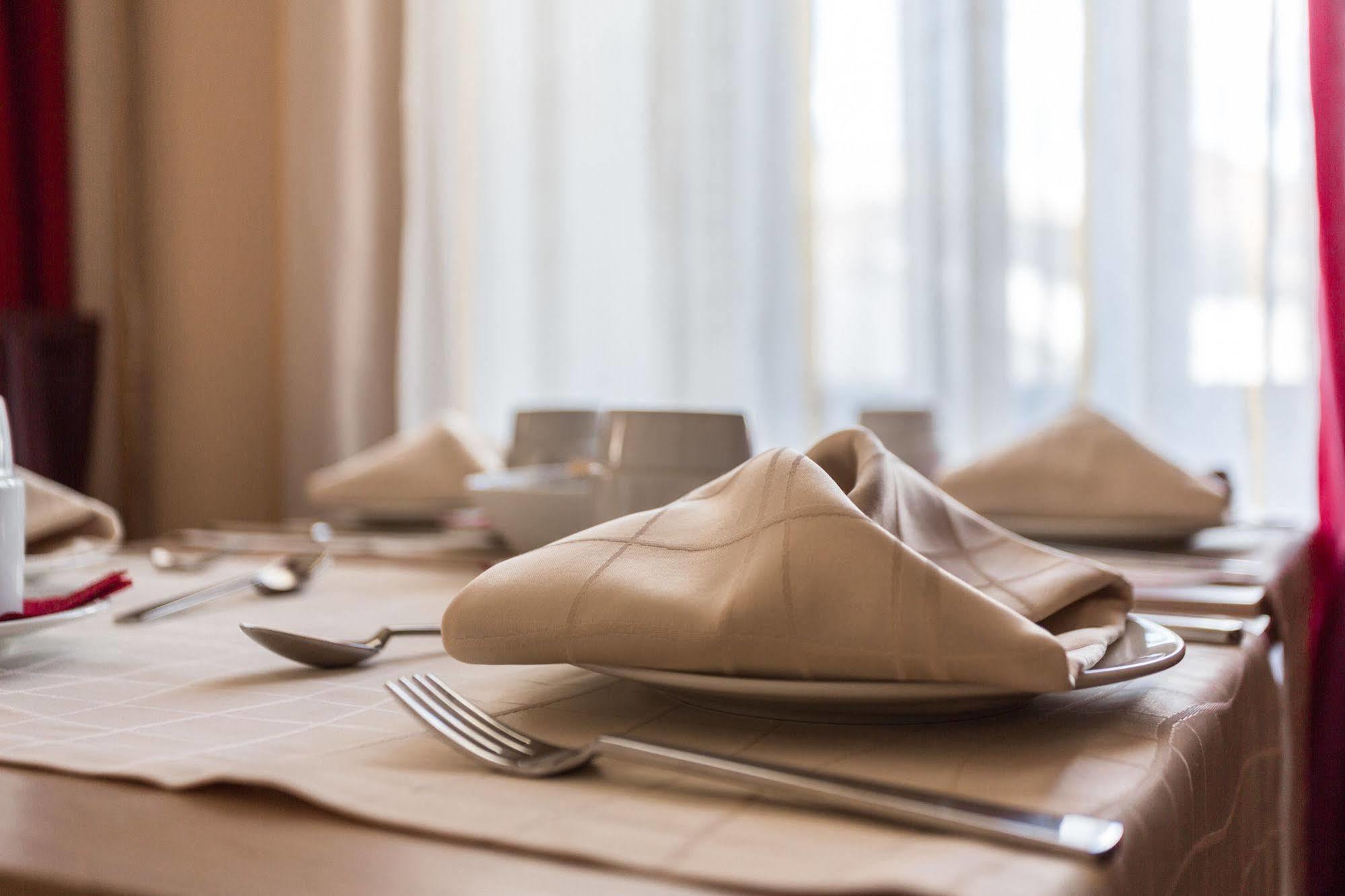 Hotel Conte Ruggero แซร์รา ซาน บรูโน ภายนอก รูปภาพ