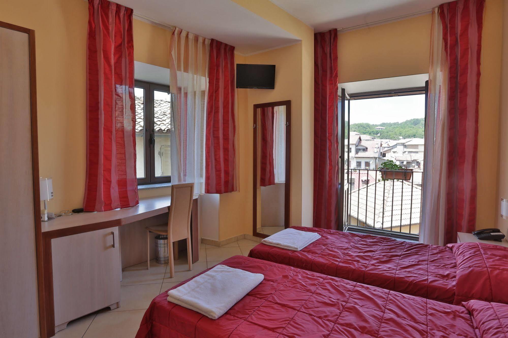 Hotel Conte Ruggero แซร์รา ซาน บรูโน ภายนอก รูปภาพ
