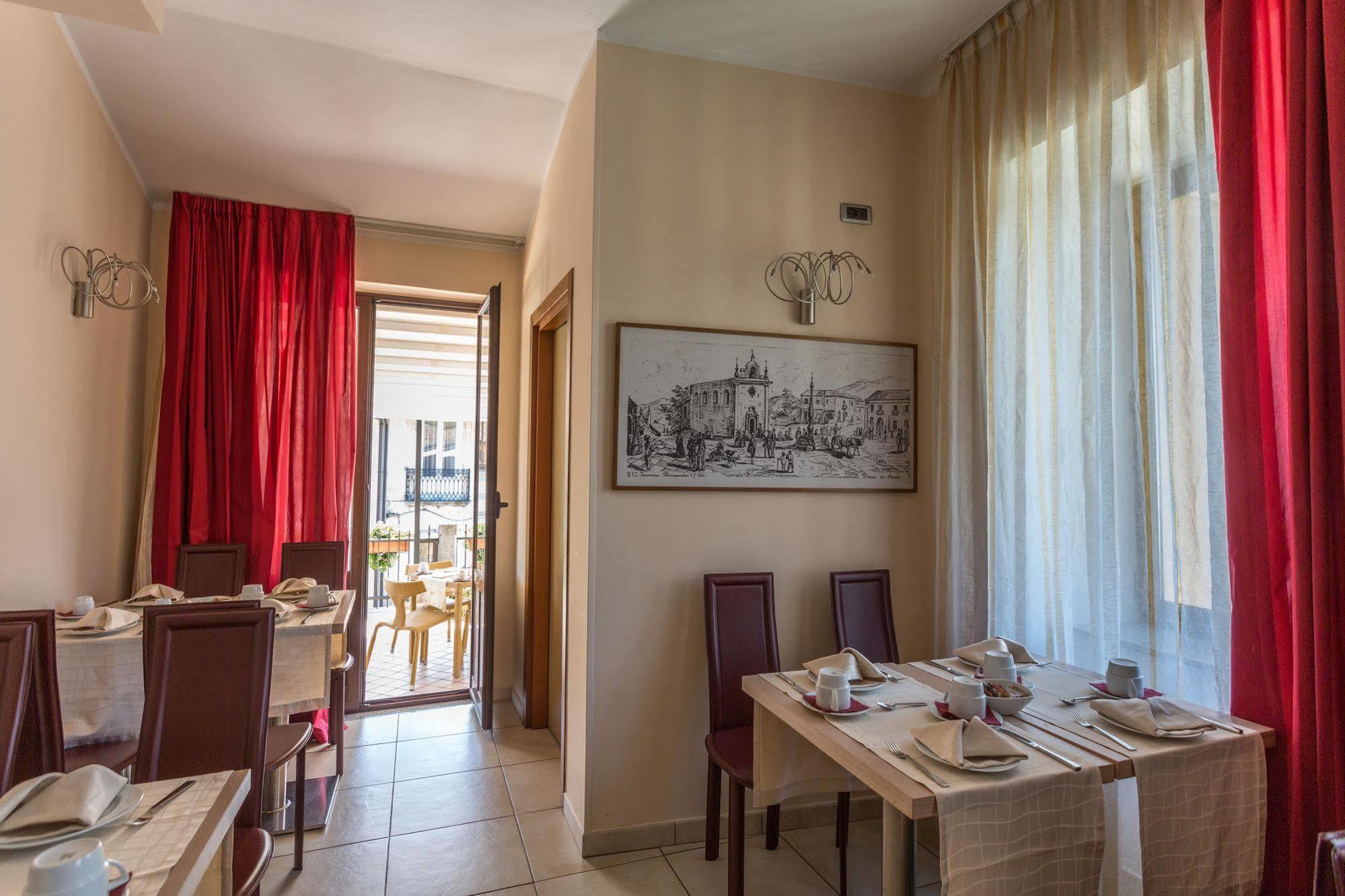 Hotel Conte Ruggero แซร์รา ซาน บรูโน ภายนอก รูปภาพ